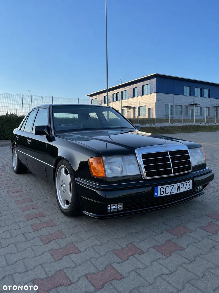Mercedes-Benz W124 (1984-1993) - 1