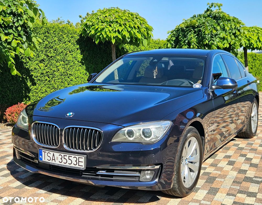BMW Seria 7 740d - 2