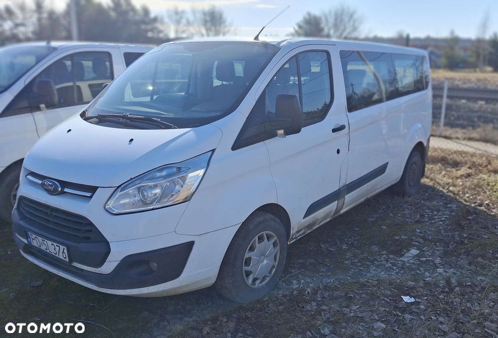 Ford TRANSIT CUSTOM - 3
