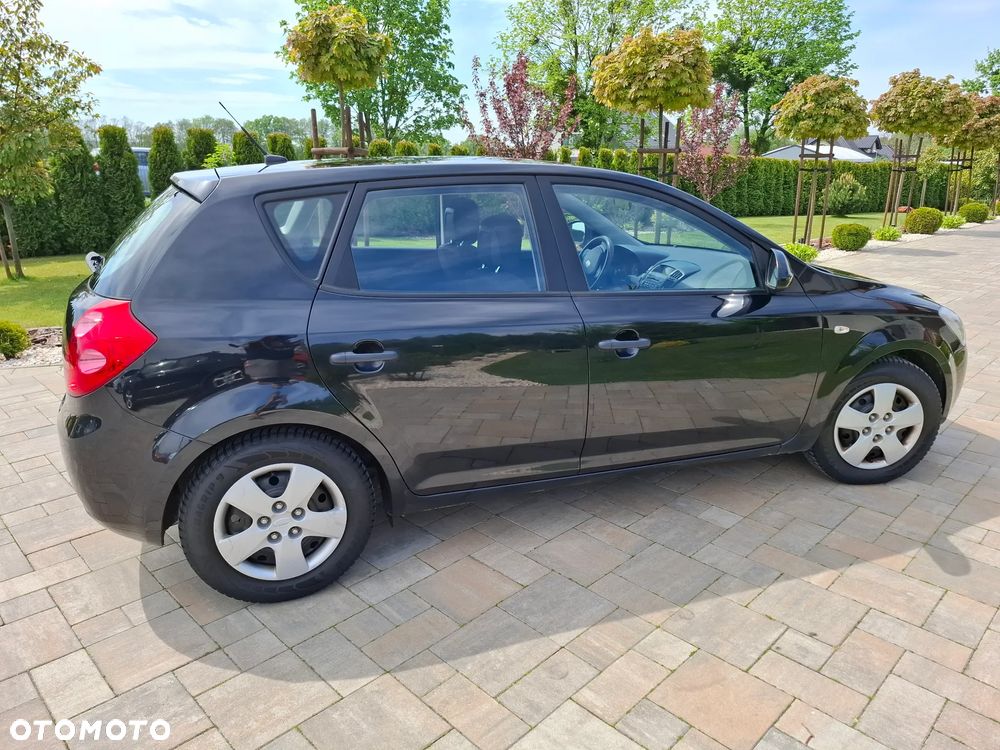 Kia Ceed 1.4 CVVT LX - 21