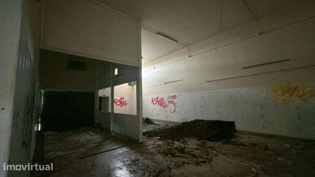 Armazém com terreno urbano e PIP aprovado - Grande imagem: 5/6