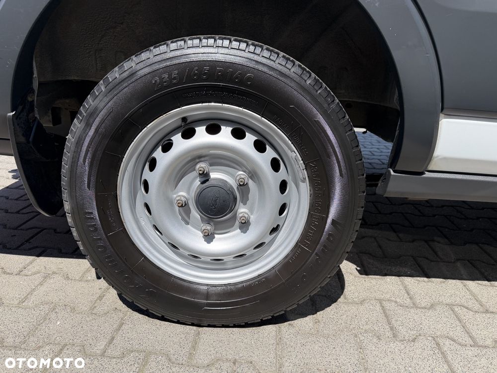 Ford Transit - 38