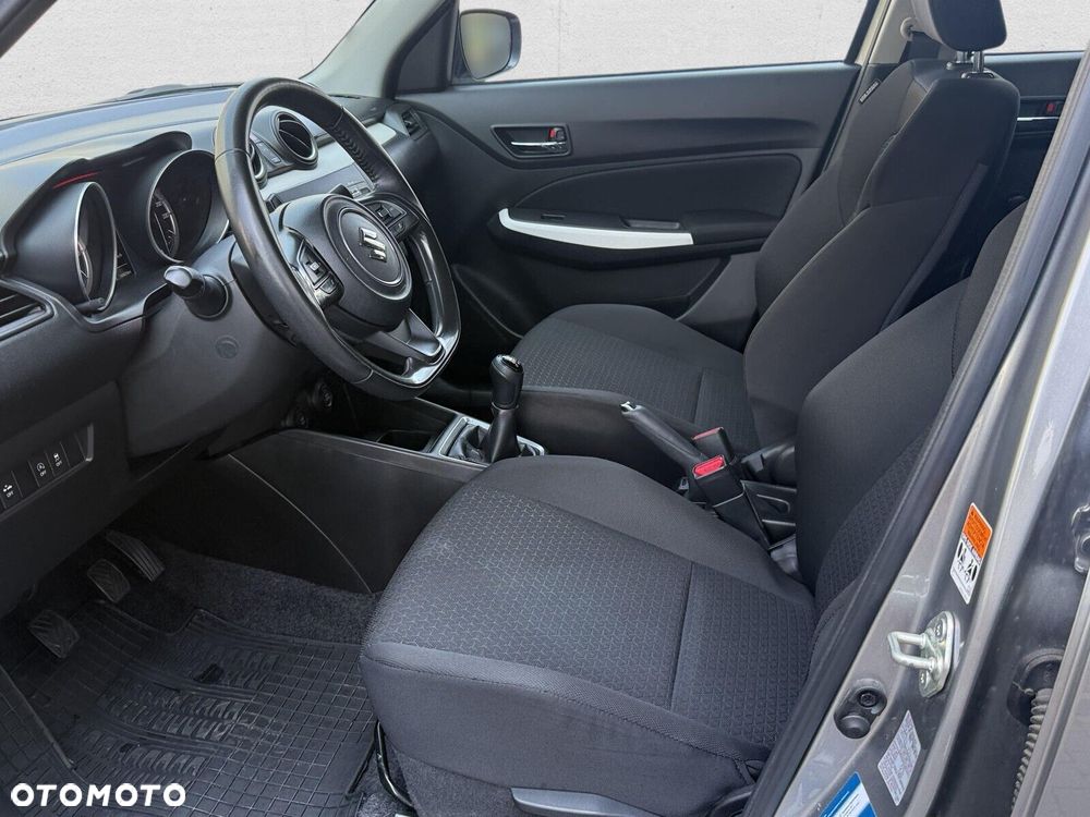 Suzuki Swift - 12