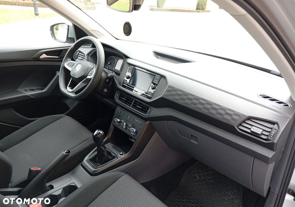 Volkswagen T-Cross - 14