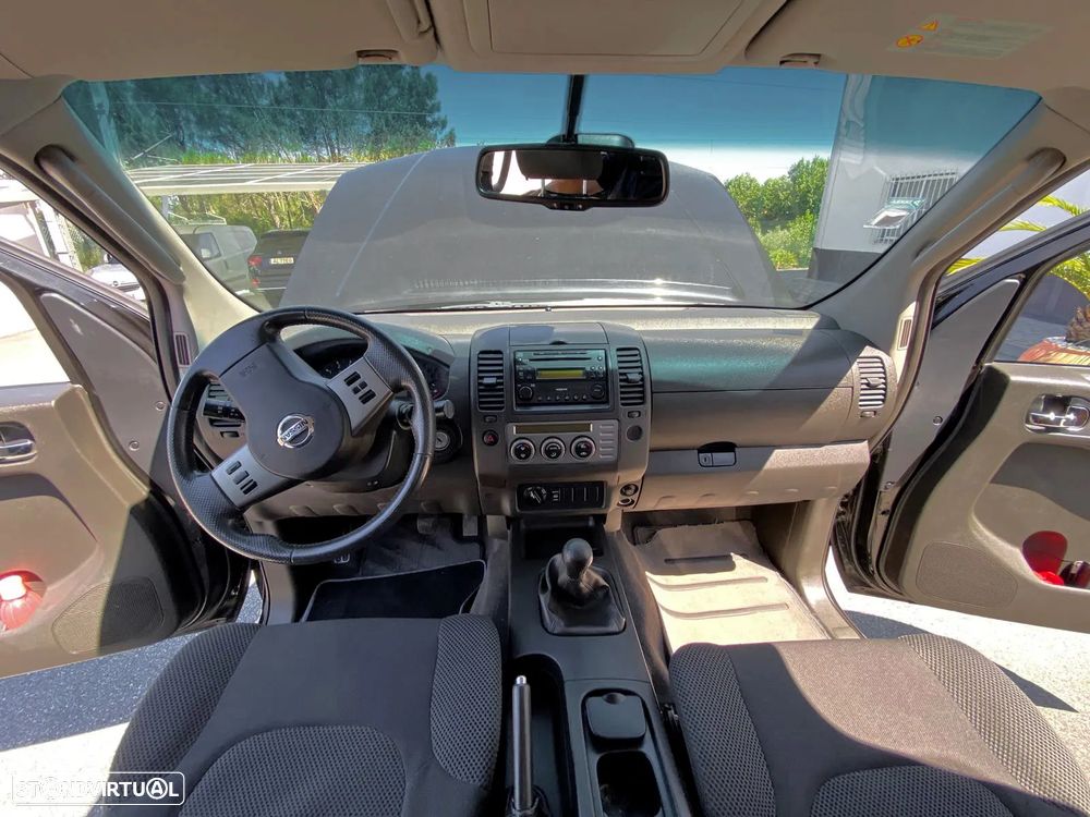 Nissan Navara 2.5 dCi CD SE - 9