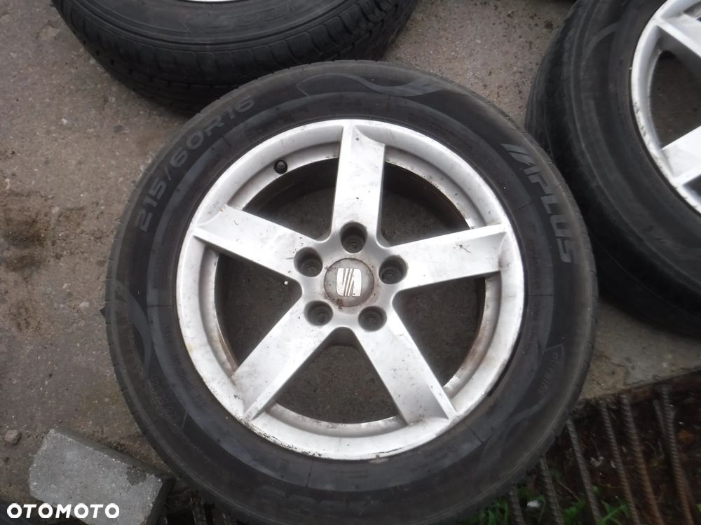 Seat Alhambra 7N Leon Altea Vw Sharan Skoda Audi alufelgi 16 5X112 ET33 6.5"  opony 7N5601025 - 2
