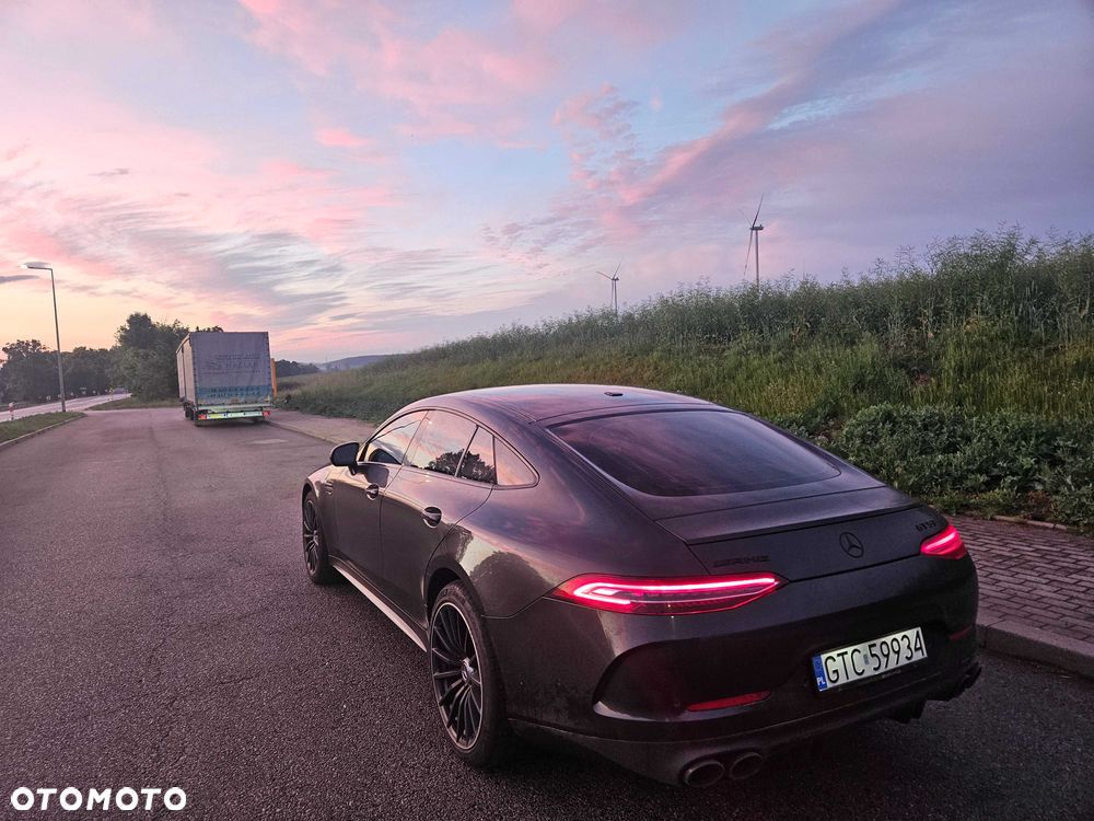 Mercedes-Benz AMG GT - 4