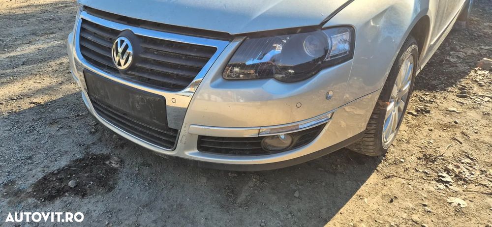 Bara spoiler fata cu proiectoare si senzori parcare Vw Passat B6 - 5