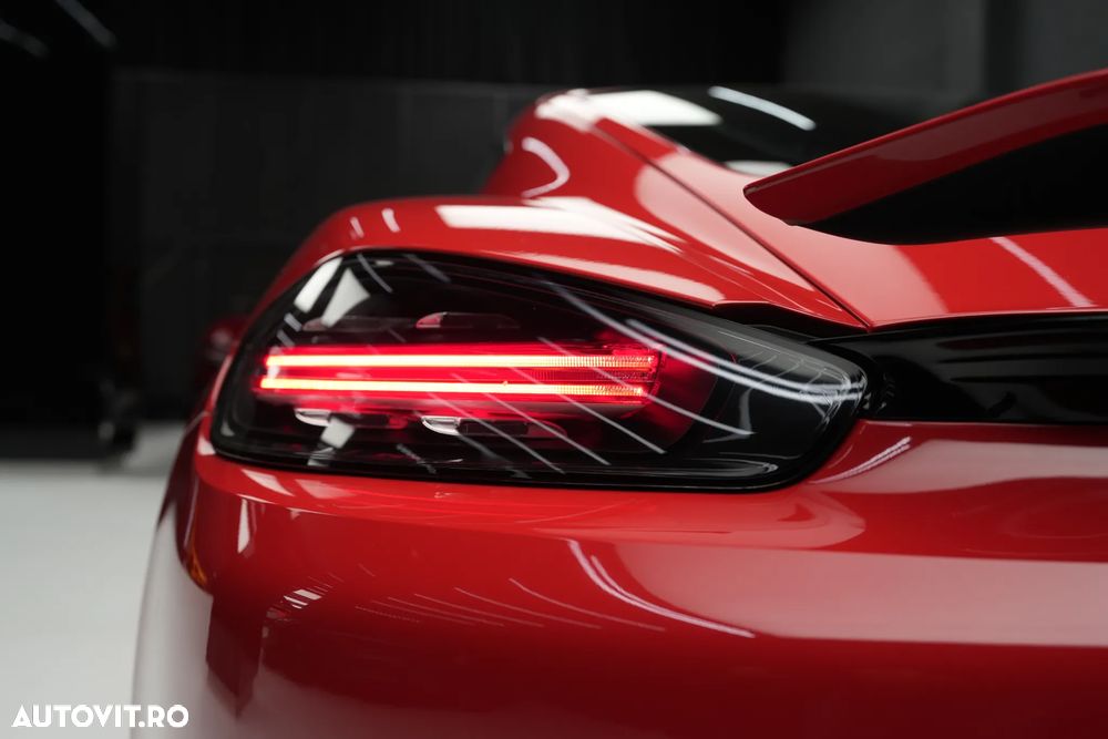 Porsche Cayman 718 PDK - 30
