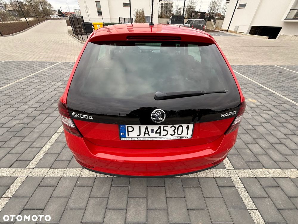 Skoda RAPID 1.4 TSI Style DSG - 8