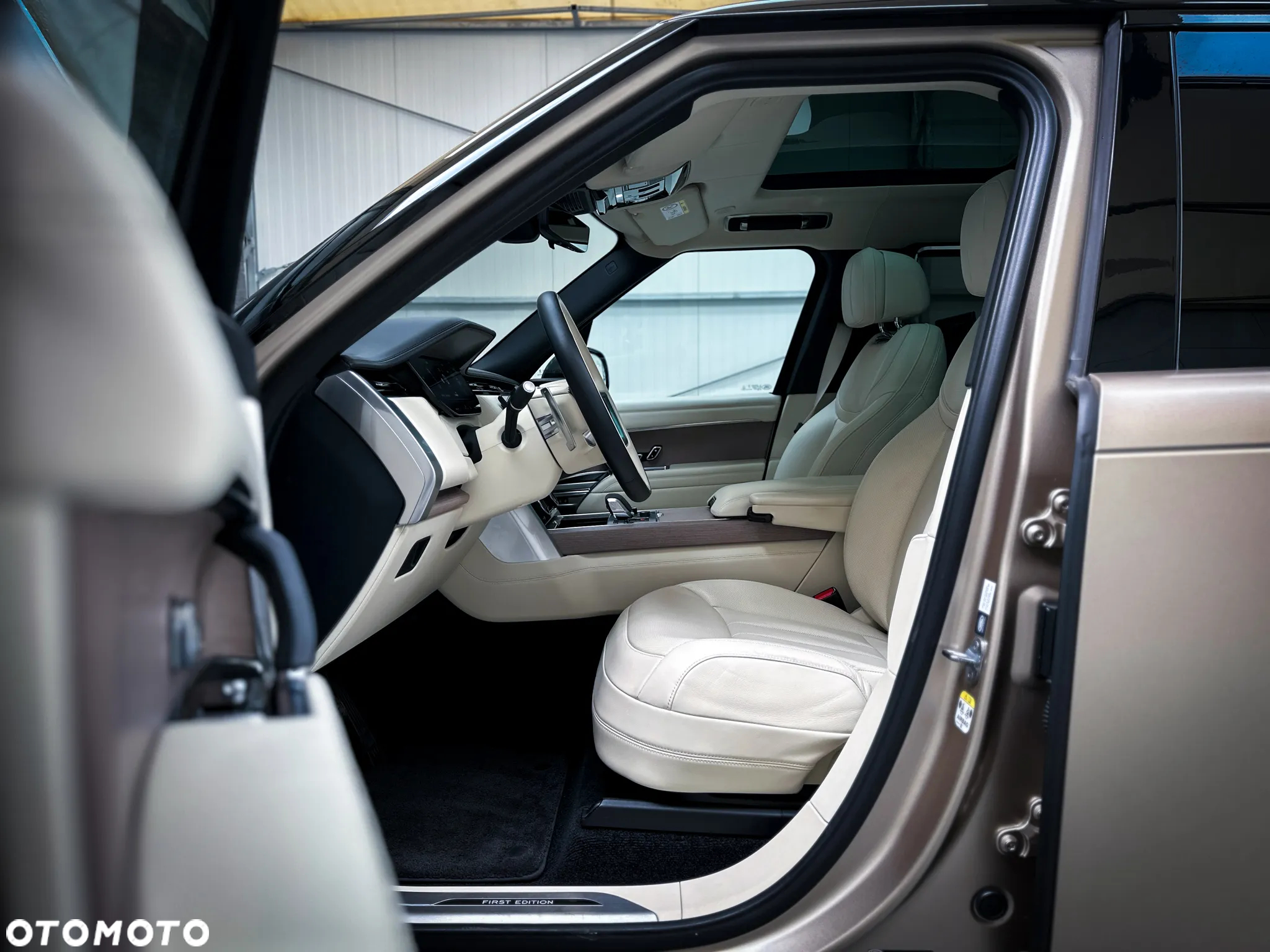 Land Rover Range Rover 4.4 V8 P535 First Edition - 10