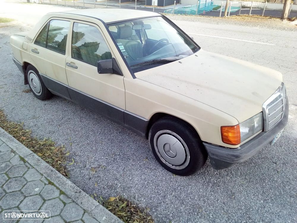 Mercedes-Benz 190 D 2.5 - 4