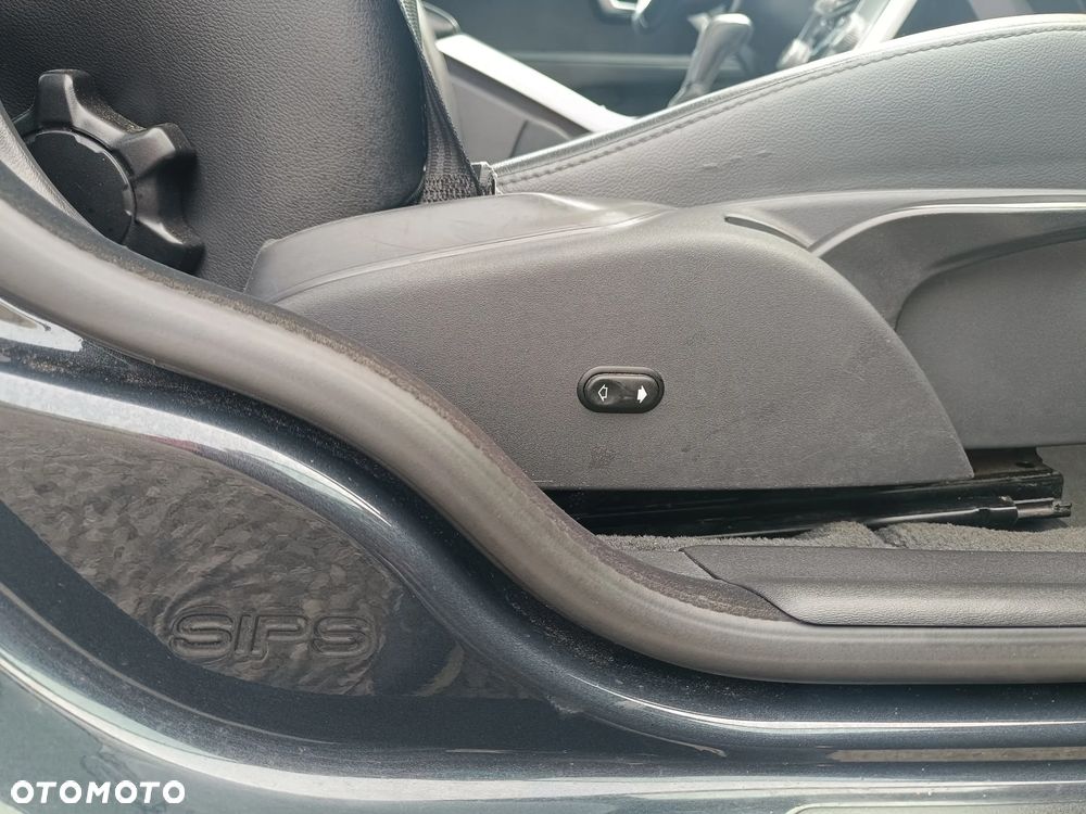 Volvo V70 D4 Summum - 30
