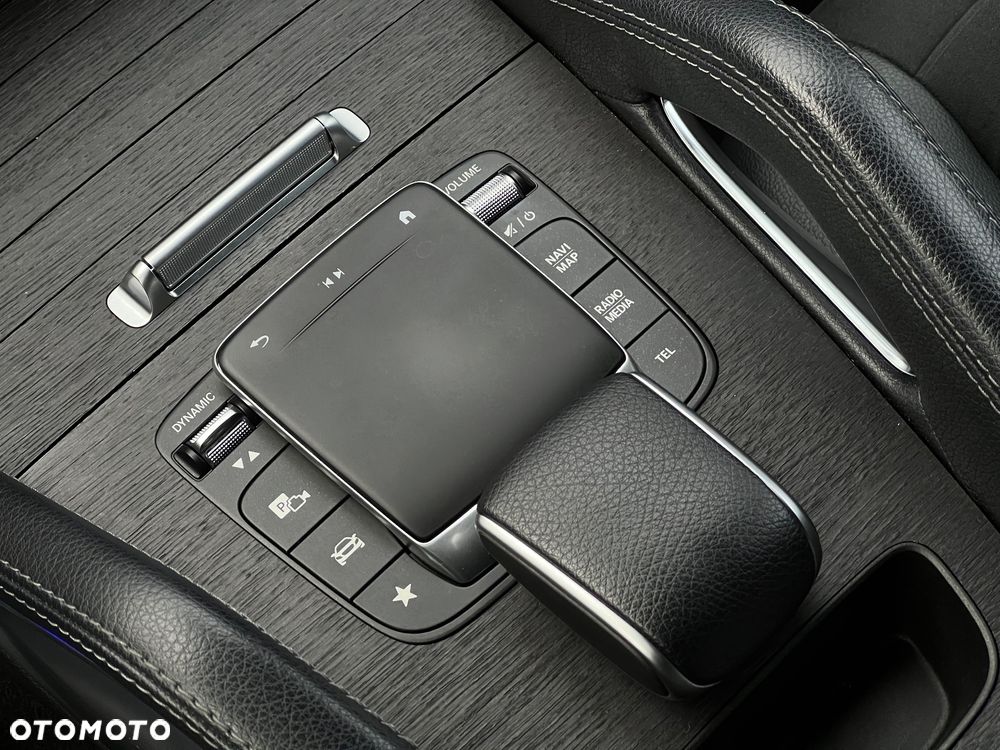 Mercedes-Benz GLE 300 d 4-Matic - 14