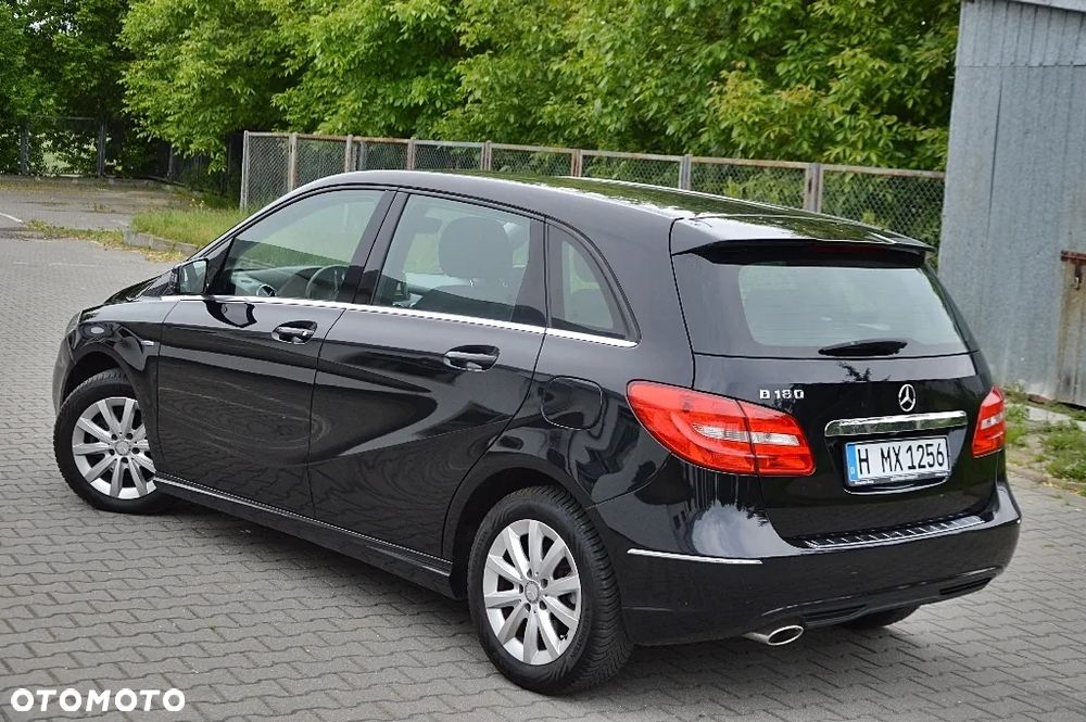 Mercedes-Benz Klasa B 180 BlueEFFICIENCY Edition - 10
