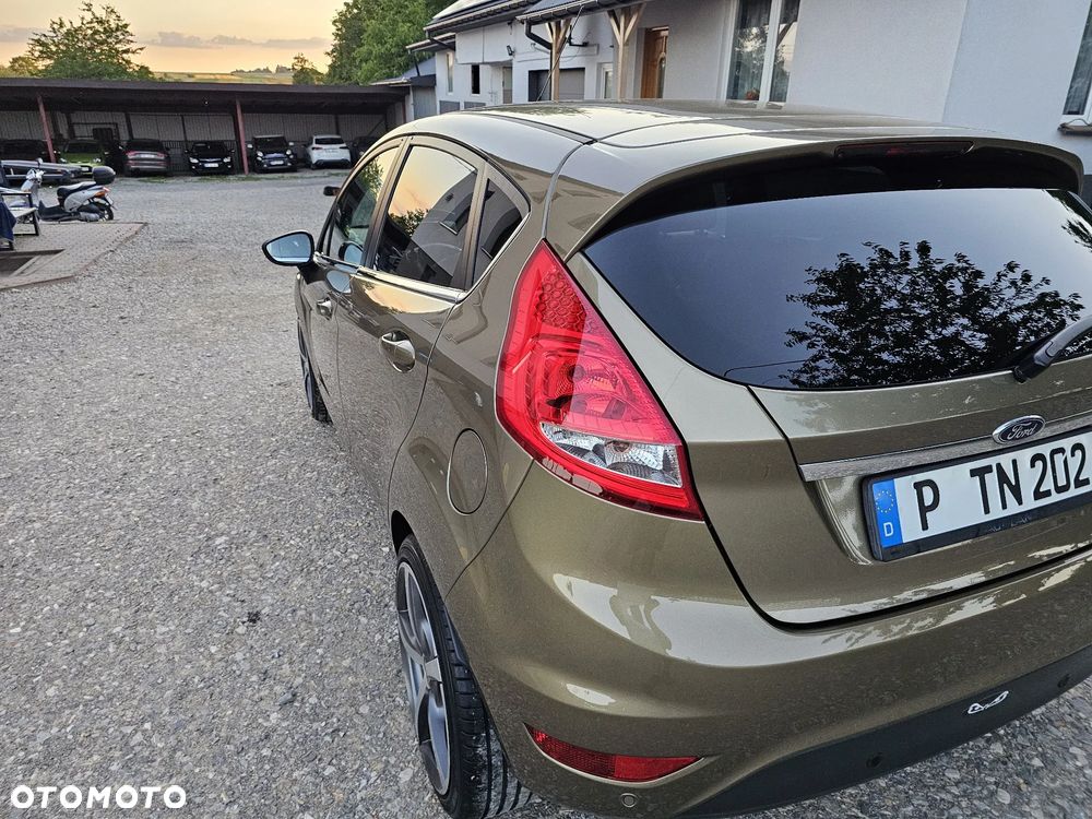 Ford Fiesta 1.6 Ti-VCT Titanium - 38