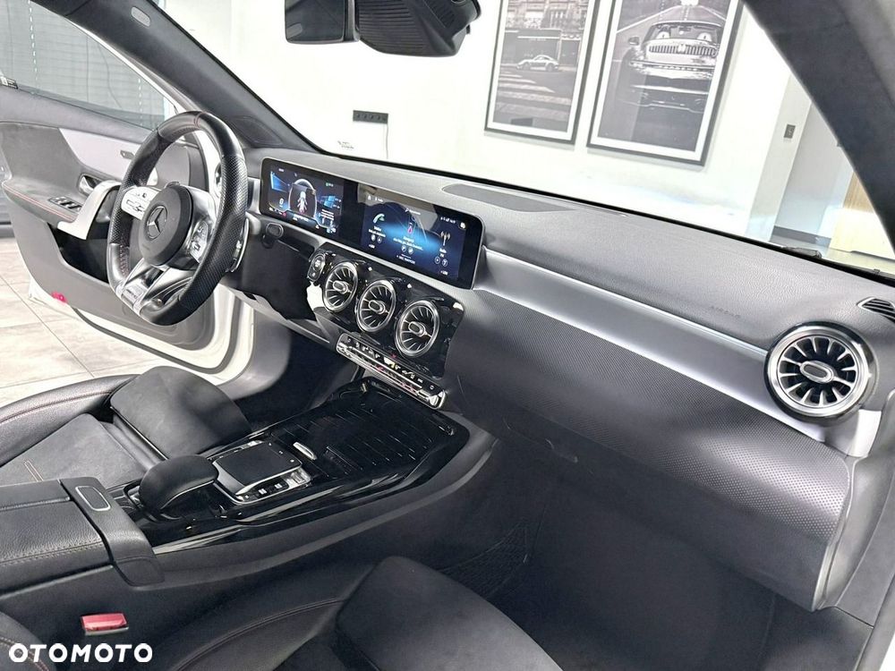 Mercedes-Benz Klasa A AMG 35 4Matic AMG Speedshift DCT 8G AMG Line Advanced Plus - 40