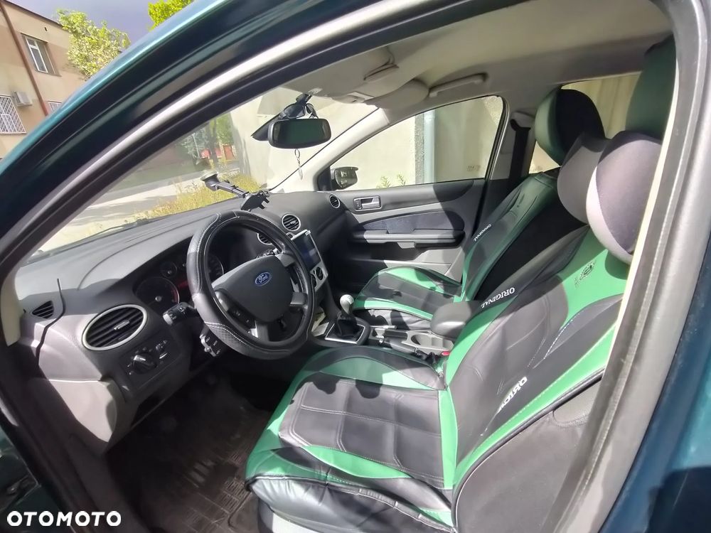 Ford Focus - 17