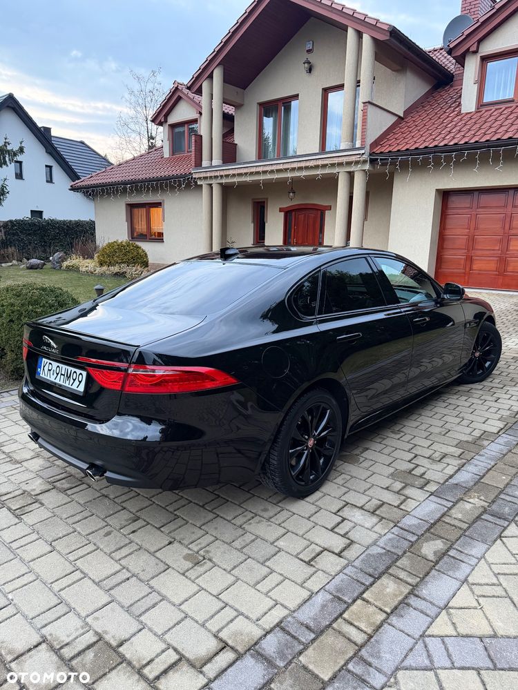 Jaguar XF 2.0 i4D AWD R-Sport - 21
