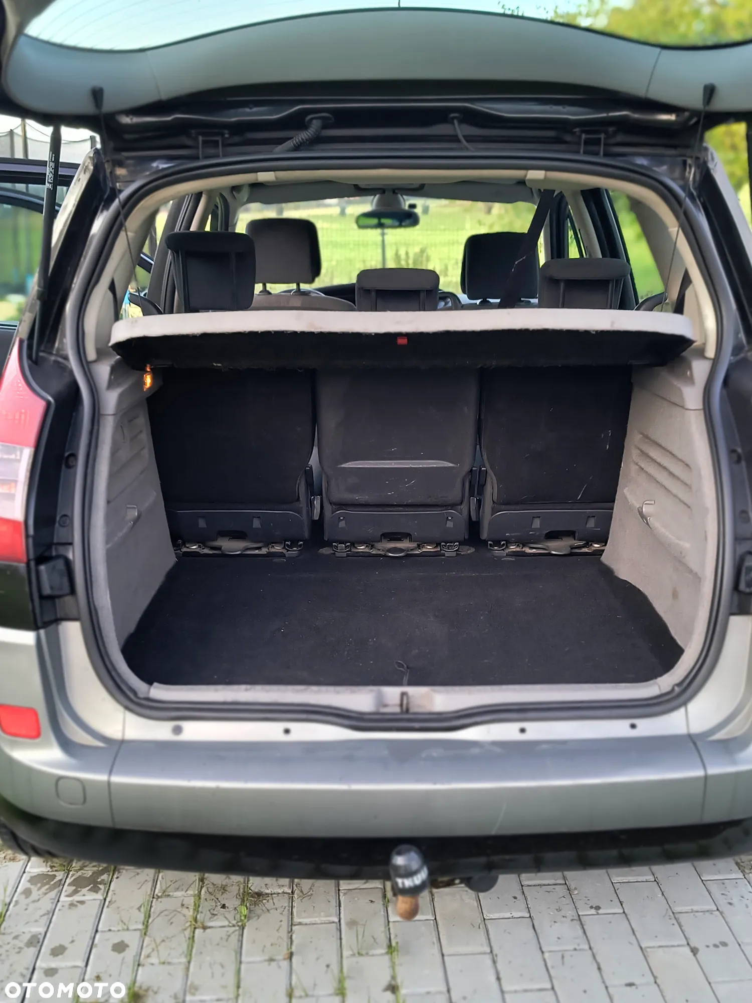 Renault Scenic 2.0 16V Avantage - 8