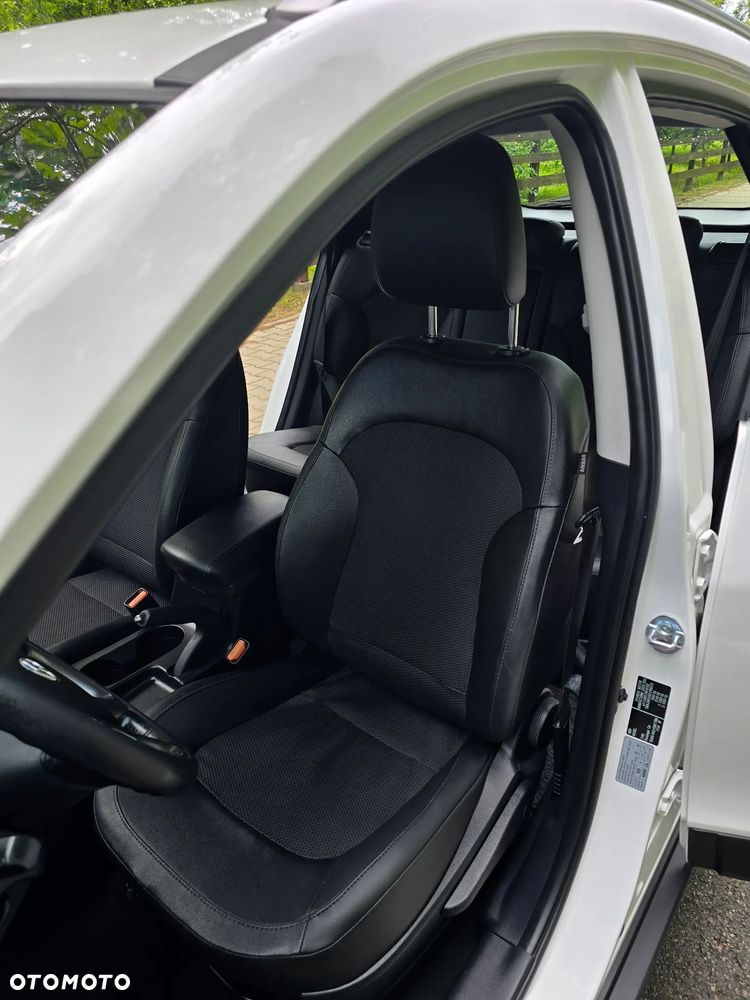 Hyundai ix35 1.7 CRDi 2WD Fifa World Cup Edition - 23