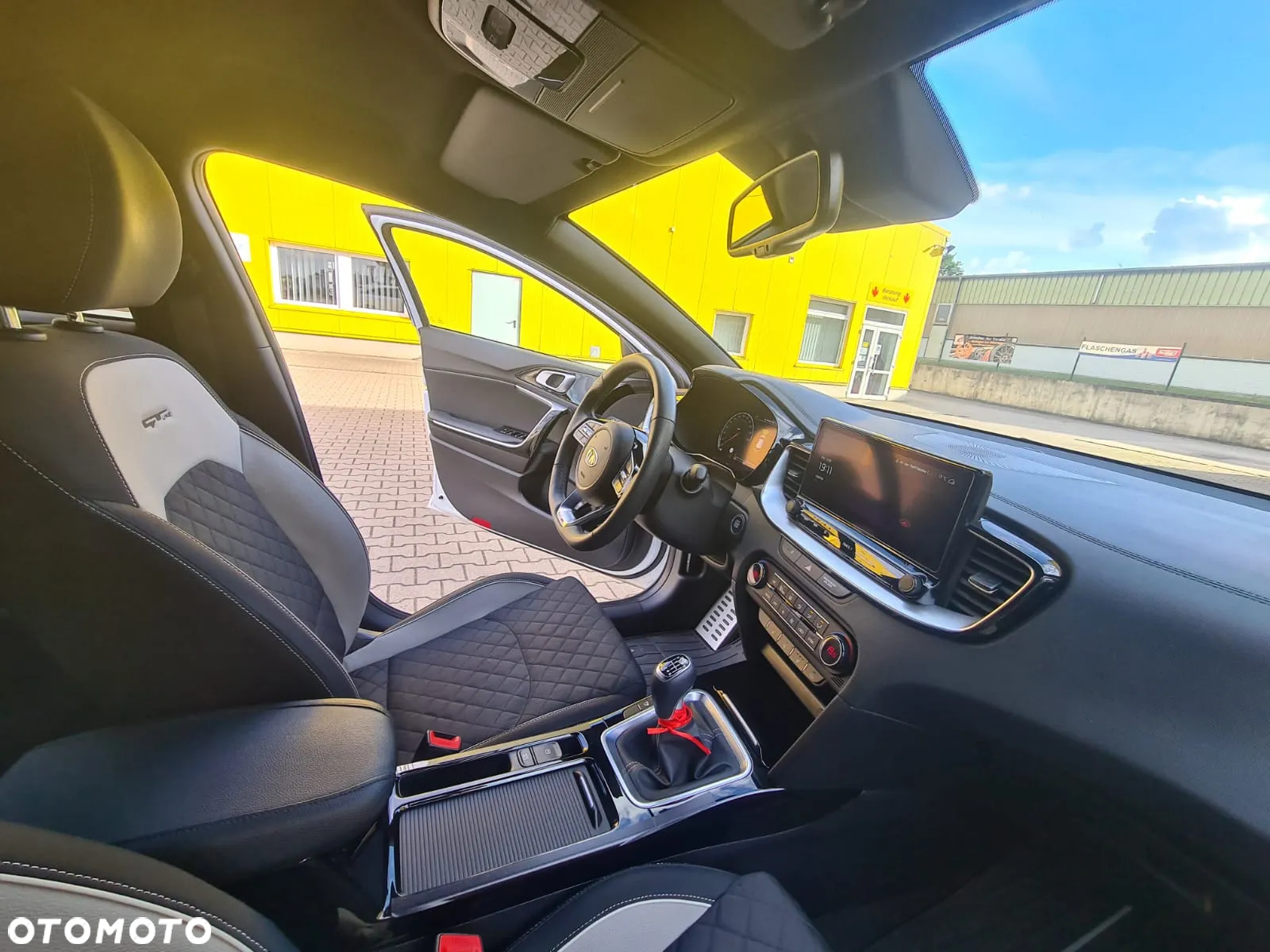 Kia ProCeed 1.4 T-GDI GT Line - 8