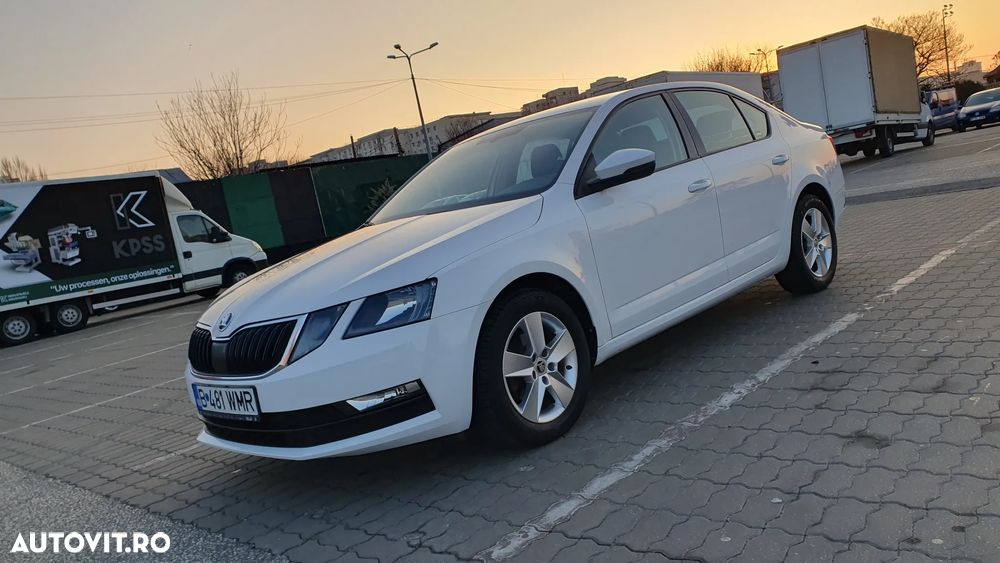Skoda Octavia 1.6 TDI Style - 4