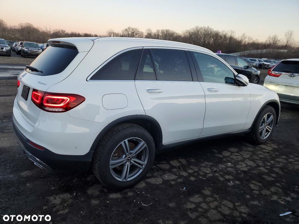 Mercedes-Benz GLC 300 4Matic 9G-TRONIC - 4
