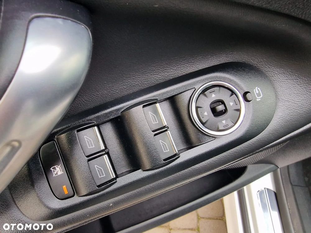 Ford S-Max 2.0 EcoBoost Titanium X - 30