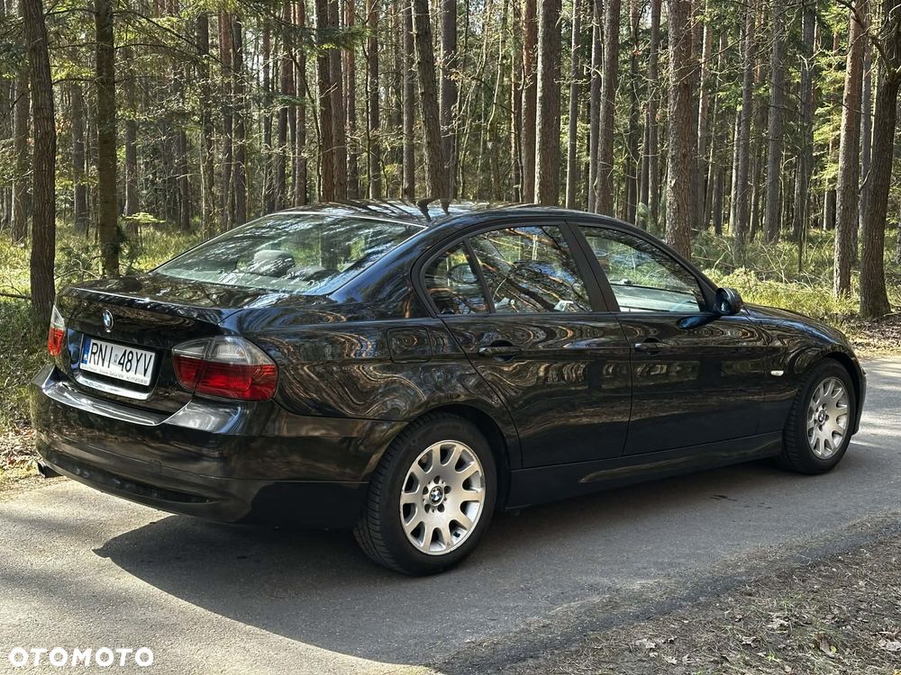 BMW Seria 3 318d DPF - 4