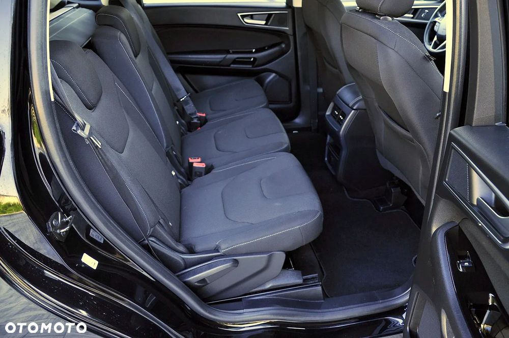 Ford S-Max - 11
