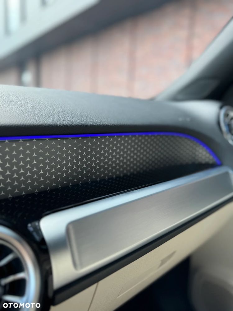 Mercedes-Benz GLB - 19