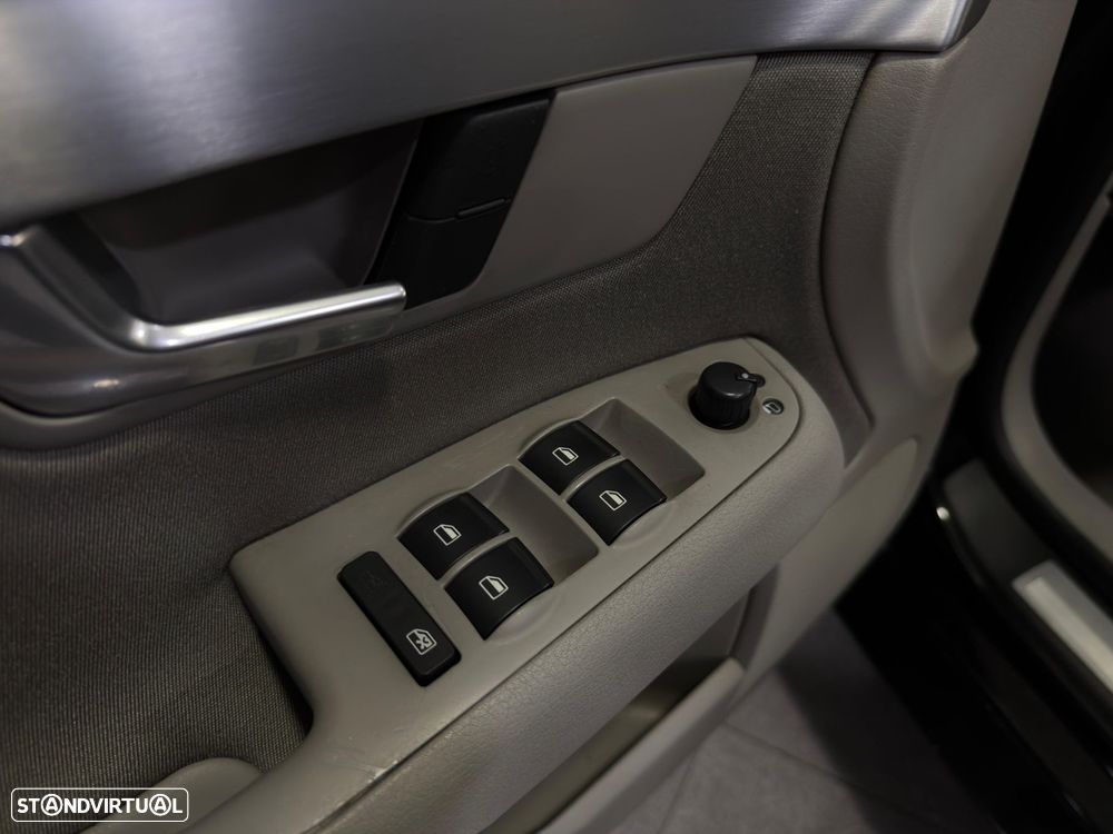 Audi A4 Avant 2.0 TDi S-line - 13