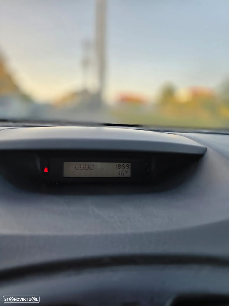 Renault Laguna 1.9 dCi Dynamique Edition - 11