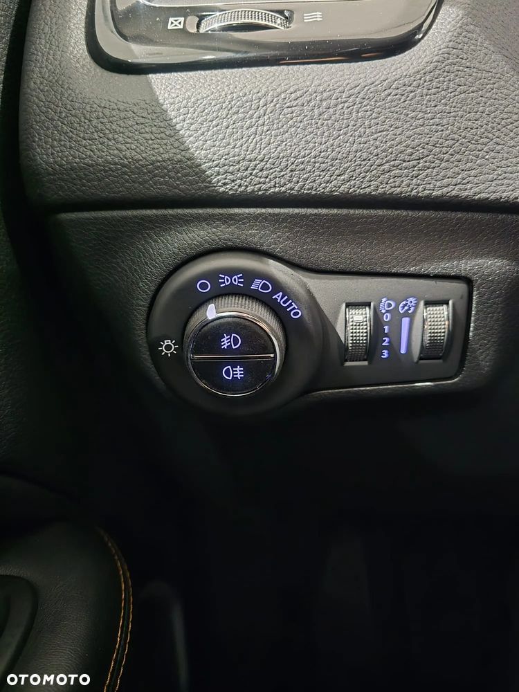 Jeep Compass 1.4 TMair Limited 4WD S&S - 11