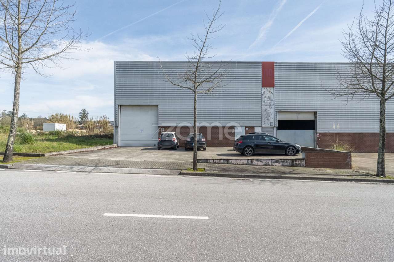 Armazém com 990 m2, Castêlo da Maia - Grande imagem: 3/60