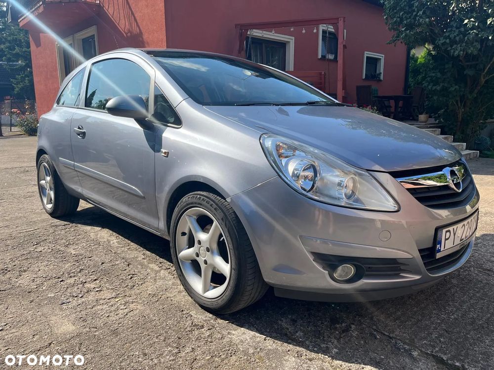 Opel Corsa 1.2 16V Cosmo - 1