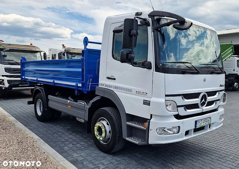 Mercedes-Benz Atego 1221 chłodnia 6.60, klima, poduszki - 12