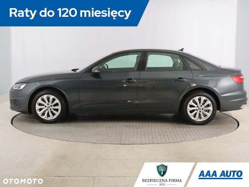 Audi A4 Limousine - 4