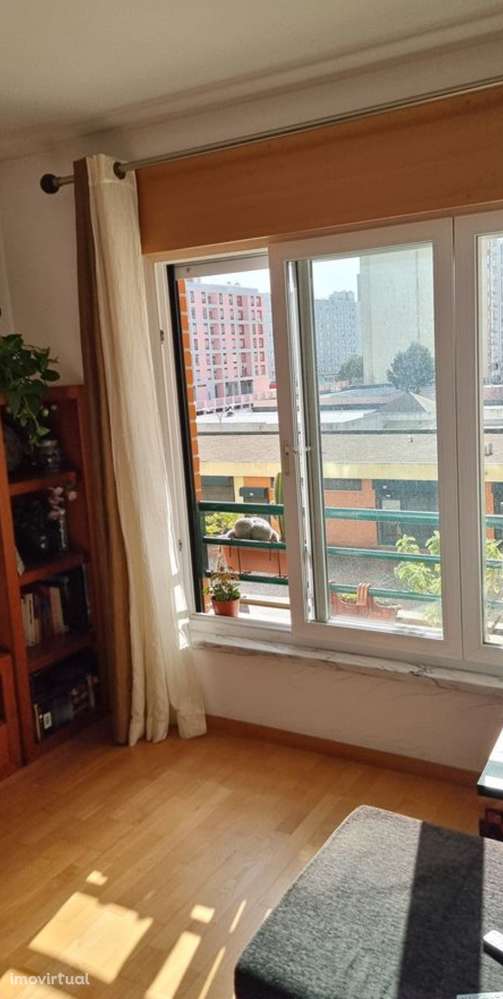 Apartamento T2 em Lisboa perto Aeroporto - Grande imagem: 2/3