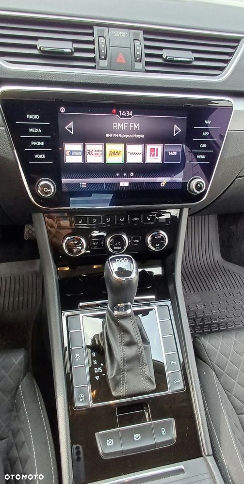 Skoda Superb 2.0 TDI Style DSG - 9