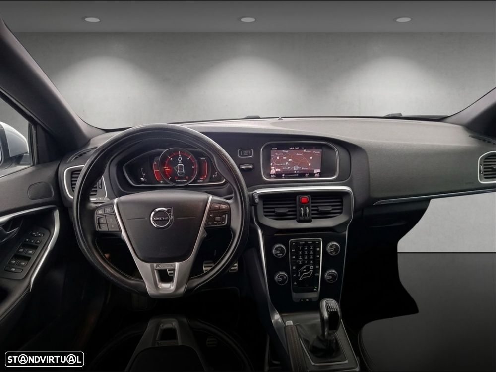 Volvo V40 2.0 D3 R-Design - 14
