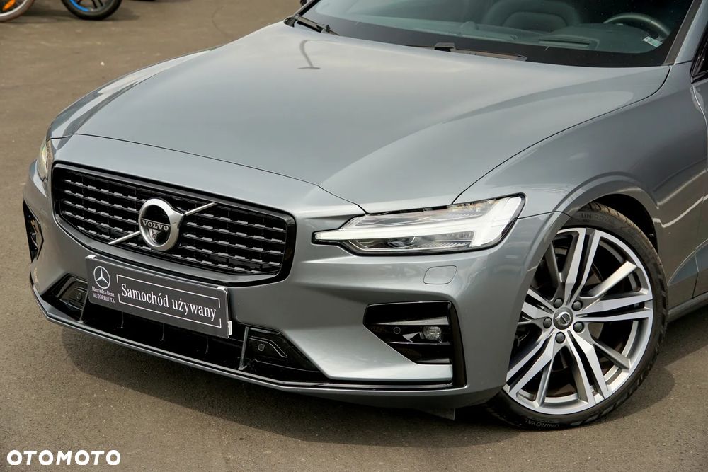 Volvo V60 T6 AWD R-Design - 10