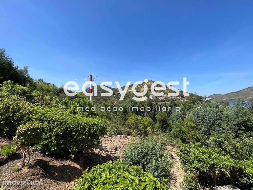 Terreno urbano com acesso à albufeira do Castelo de Bode - Grande imagem: 2/20