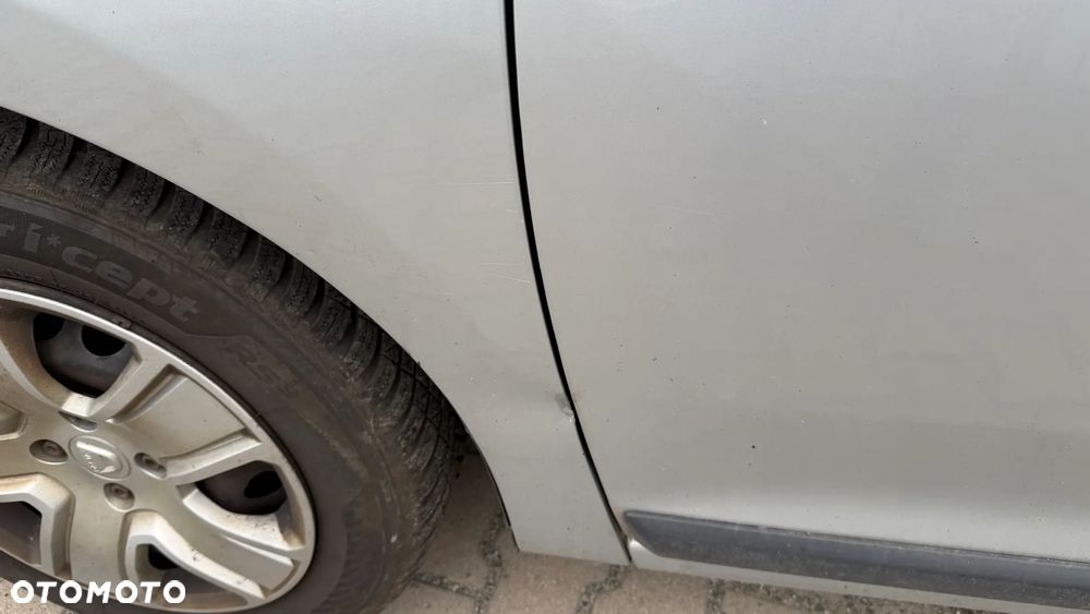 Dacia Logan 1.5 Blue dCi Laureate - 12