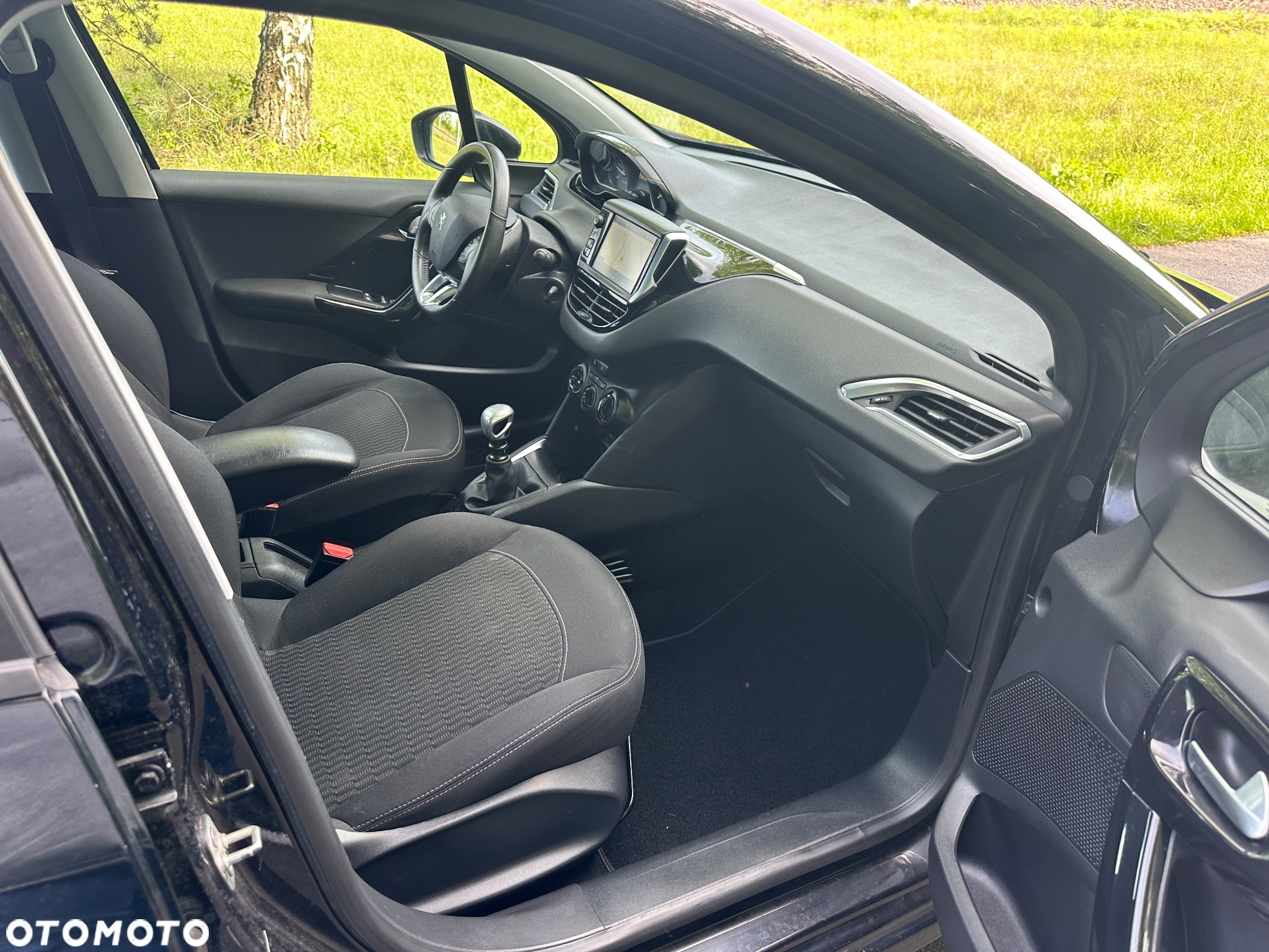Peugeot 208 1.5 BlueHDi Allure S&S - 3