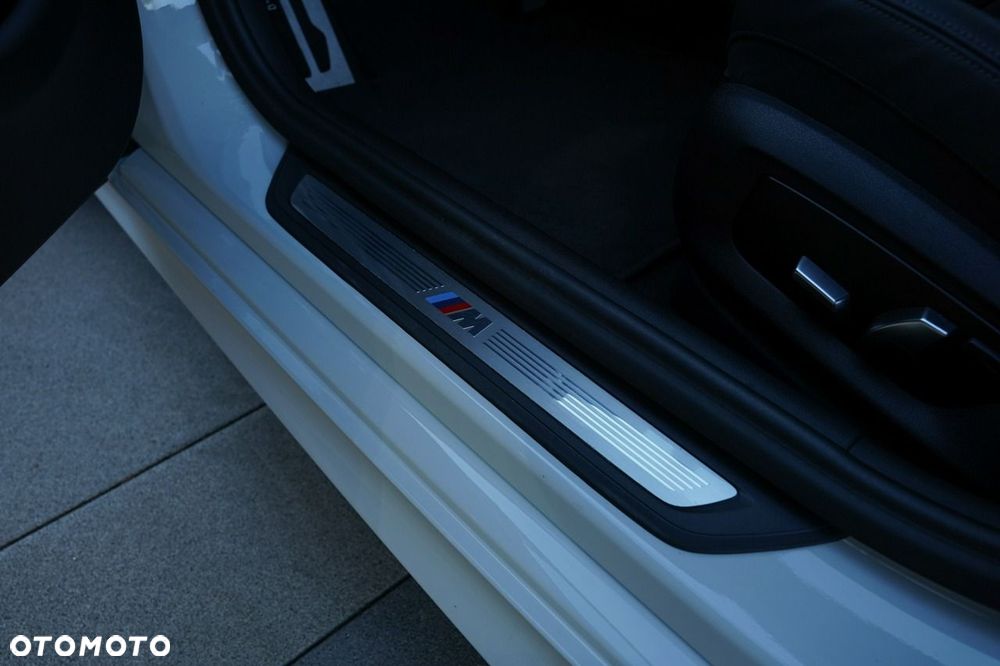 BMW Seria 5 530i xDrive mHEV M Sport sport - 35