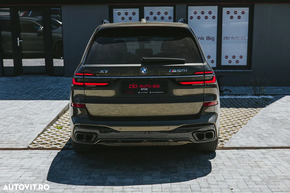 BMW X7 M60i xDrive AT MHEV - 11