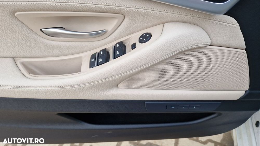 BMW Seria 5 520d AT - 12