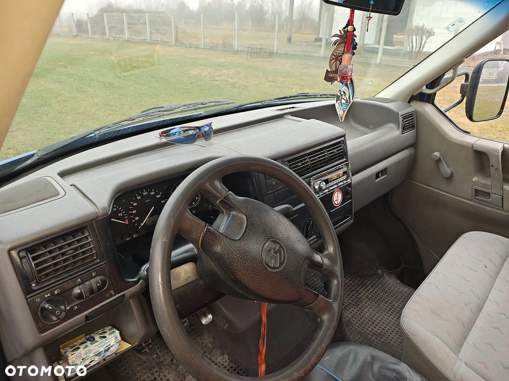 Volkswagen Transporter - 5